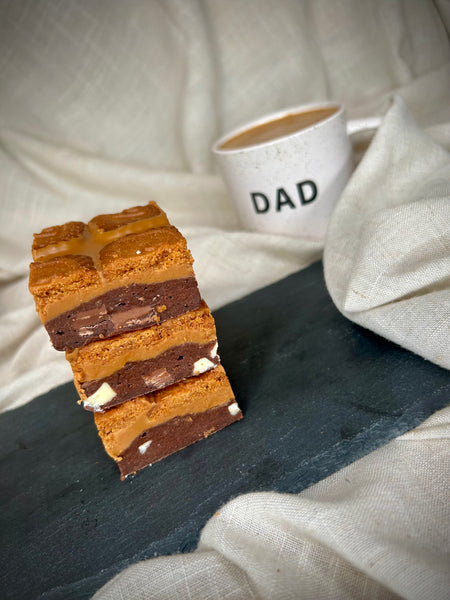 *PRE ORDER for Fathers Day* Mixed Blondie Brownie Box