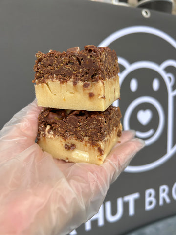 Kinder Bueno Chocolate Cornflake Blondie - Pick your own - 6 for £15.50
