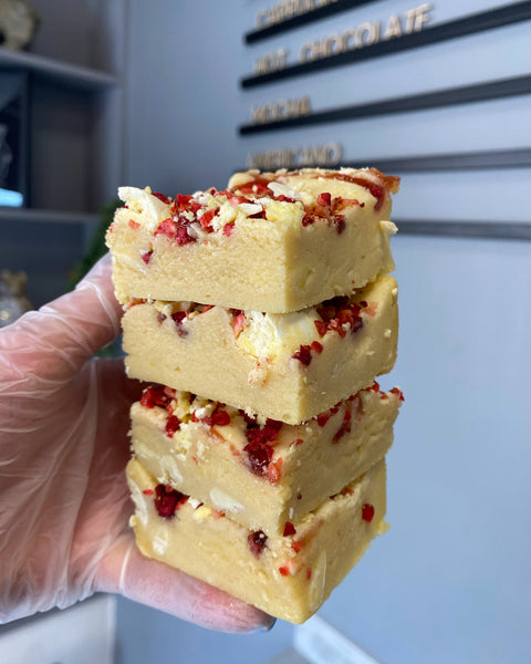Strawberry Lemonade Blondie - Mix and Match 6 for £15.50